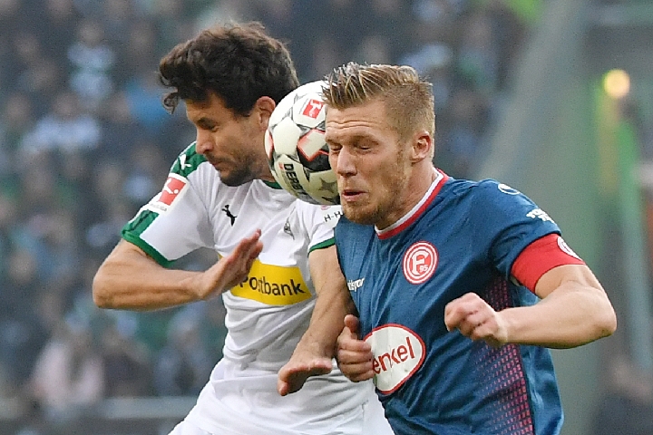 埃永：榜样是埃托奥和莱万；相比西甲我的风格更适合踢英超（埃永：以埃托奥、莱万为榜样，自认踢法更适合英超而非西甲）