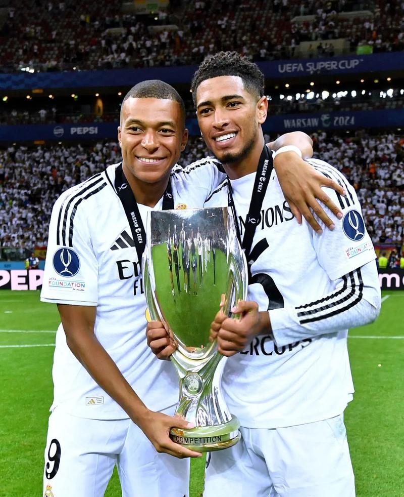 鲁媒：相比外教，韩鹏最大优势是对泰山的信仰以及积累的威望